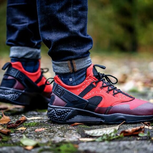 Nike Air Huarache Utility Men's Running Shoes size US10.5 - Picture 1 of 6